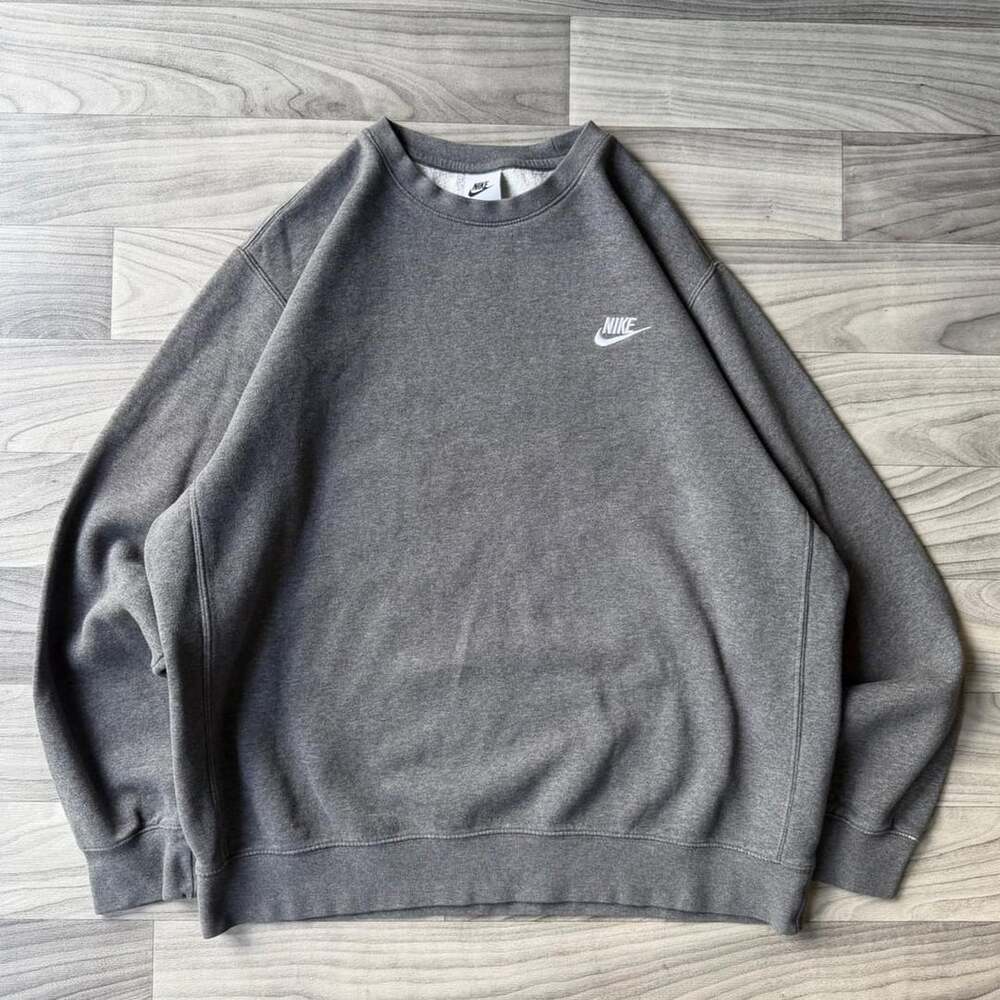 Nike Crewneck Sweatshirt Size L Grey Embroidered Swoosh